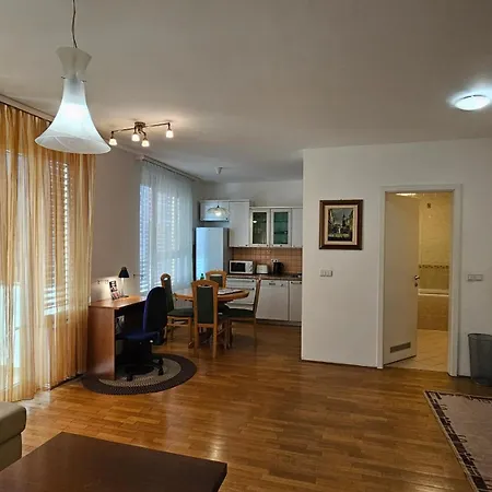 Anita Tour As リュブリャナ