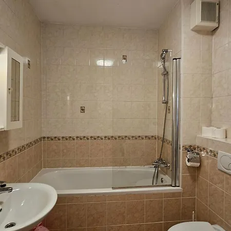 Apartament Anita Tour As *
